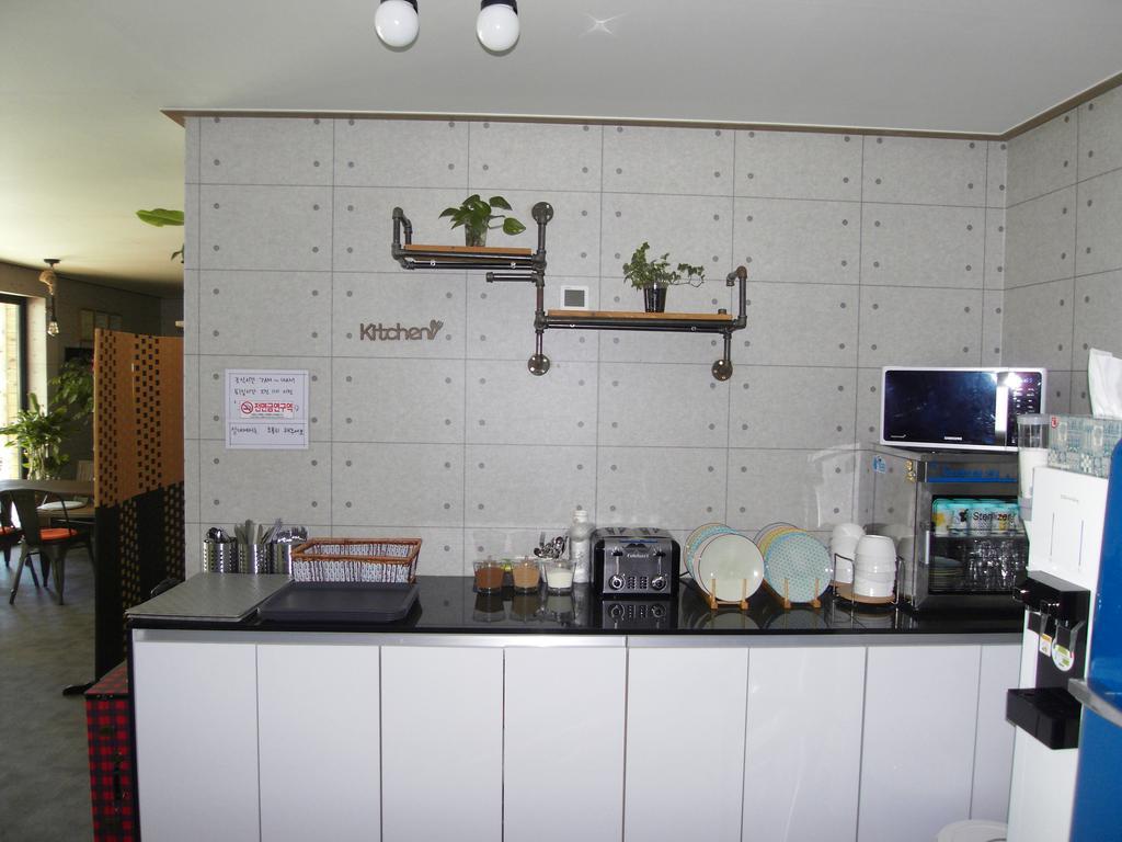 Story House Hotel Sokcho Esterno foto